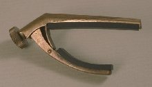 Victor guitar capo